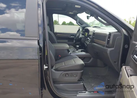 2025 Chevrolet Silverado 1500 4Wd Short Bed Zr2 from USA, damaged, VIN 3GCUKHE84SG100755